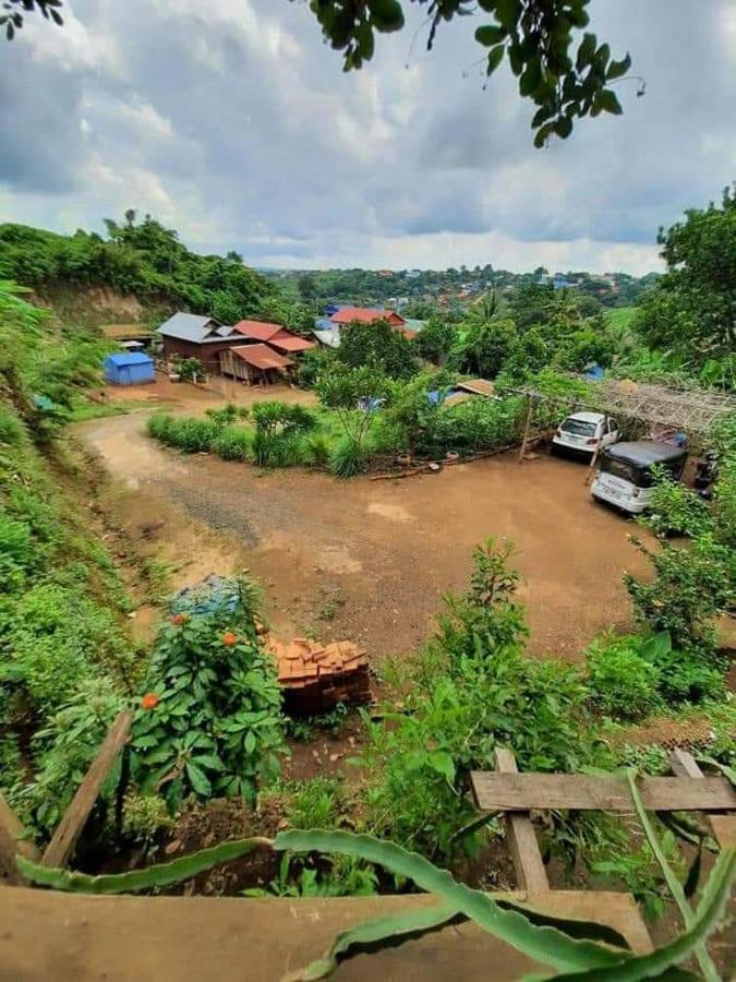 Tree Lodge Banlung Buitenkant foto