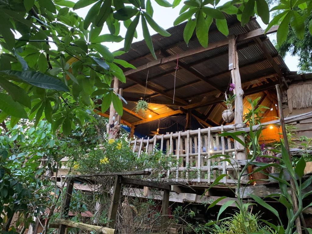 Tree Lodge Banlung Buitenkant foto